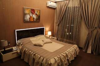 Отель Luxe Lankaran Hotel Ленкорань Стандартный двухместный номер с 2 отдельными кроватями-1